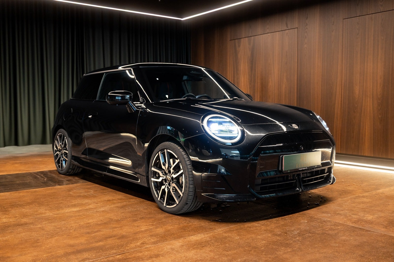 Sort Mini Cooper SE fra 2025