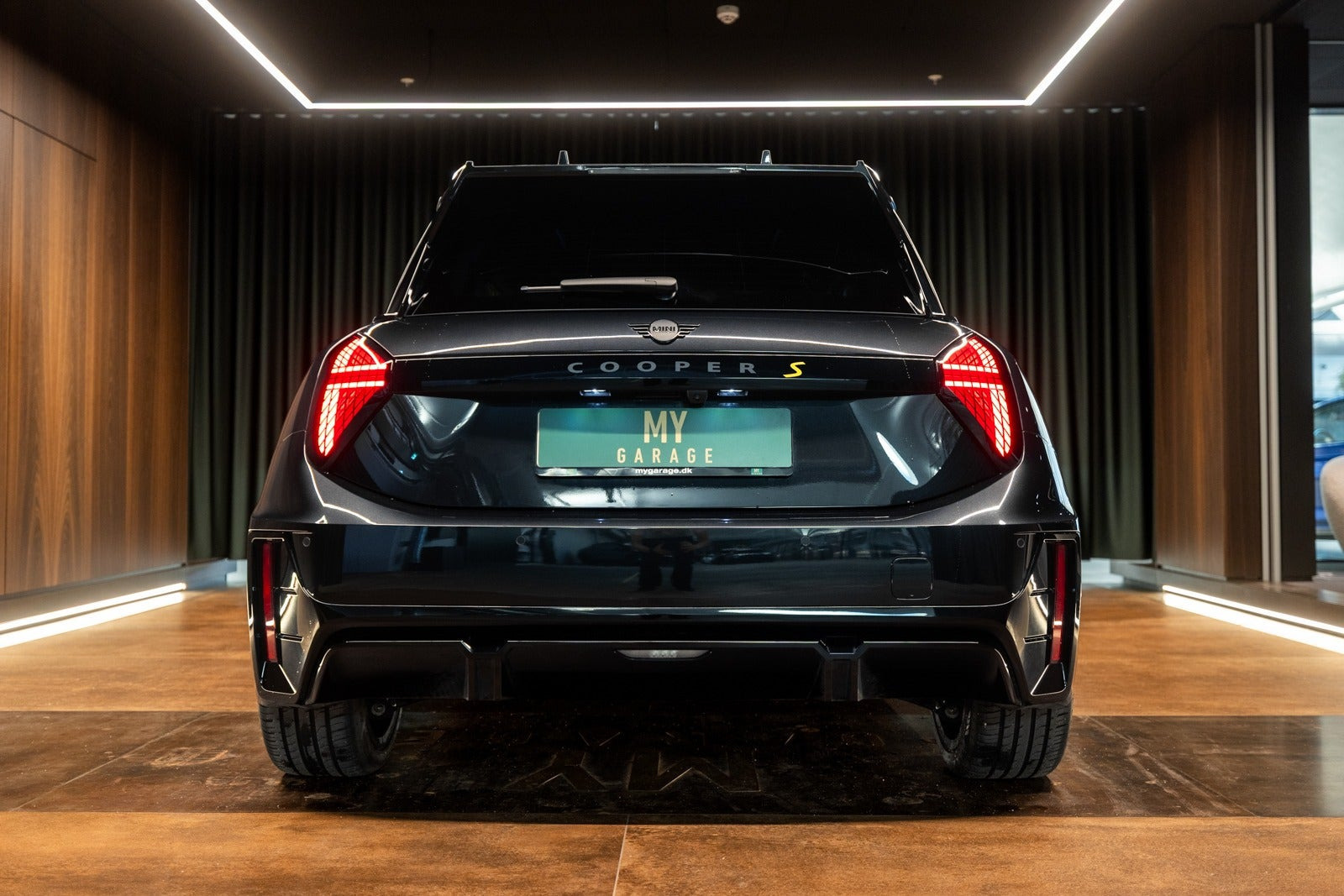 Sort Mini Cooper SE fra 2025