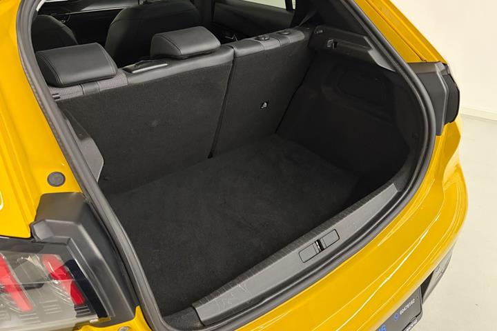 undefined Peugeot 208 fra 2021
