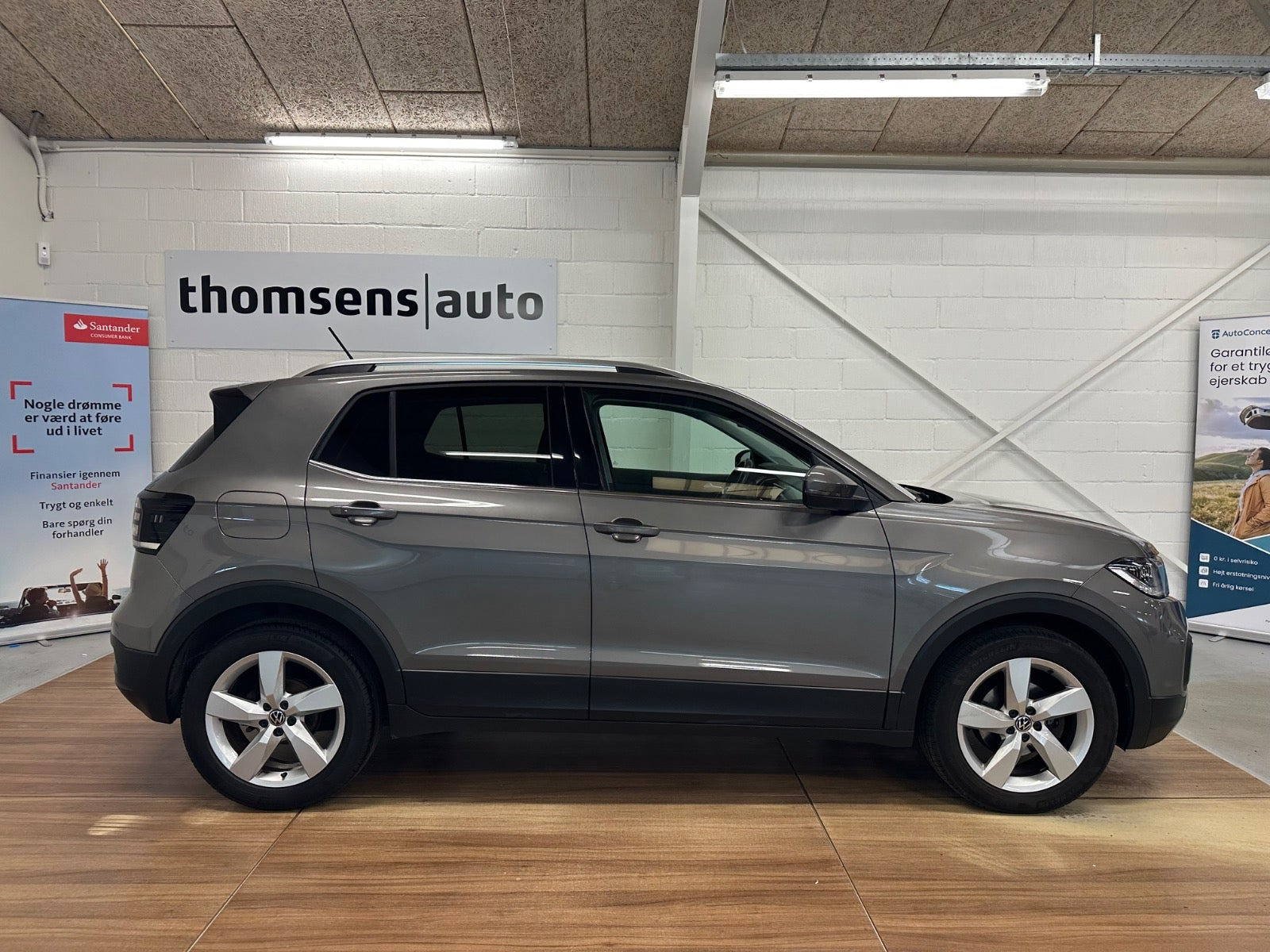 Grå VW T-Cross fra 2021
