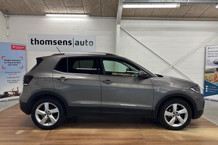 Grå VW T-Cross fra 2021