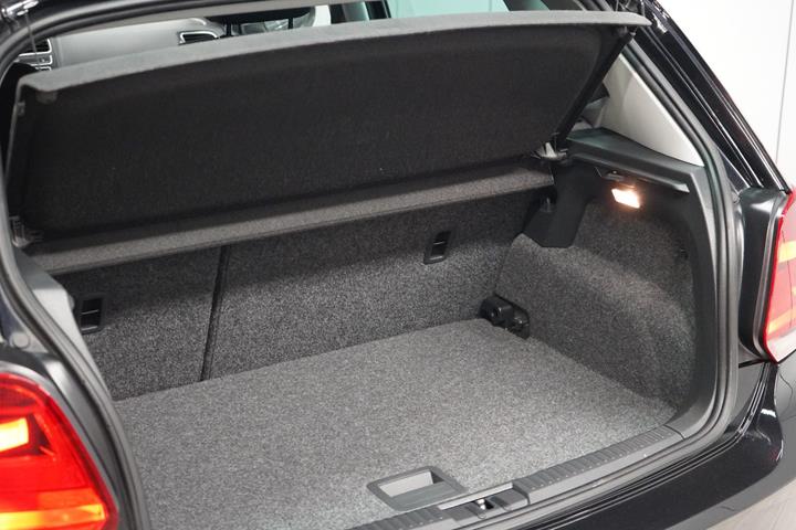 Sort VW Polo fra 2017