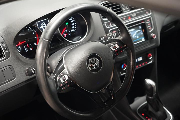 Sort VW Polo fra 2017
