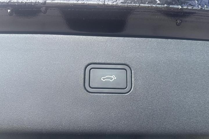 Sort Volvo EX30 fra 2024