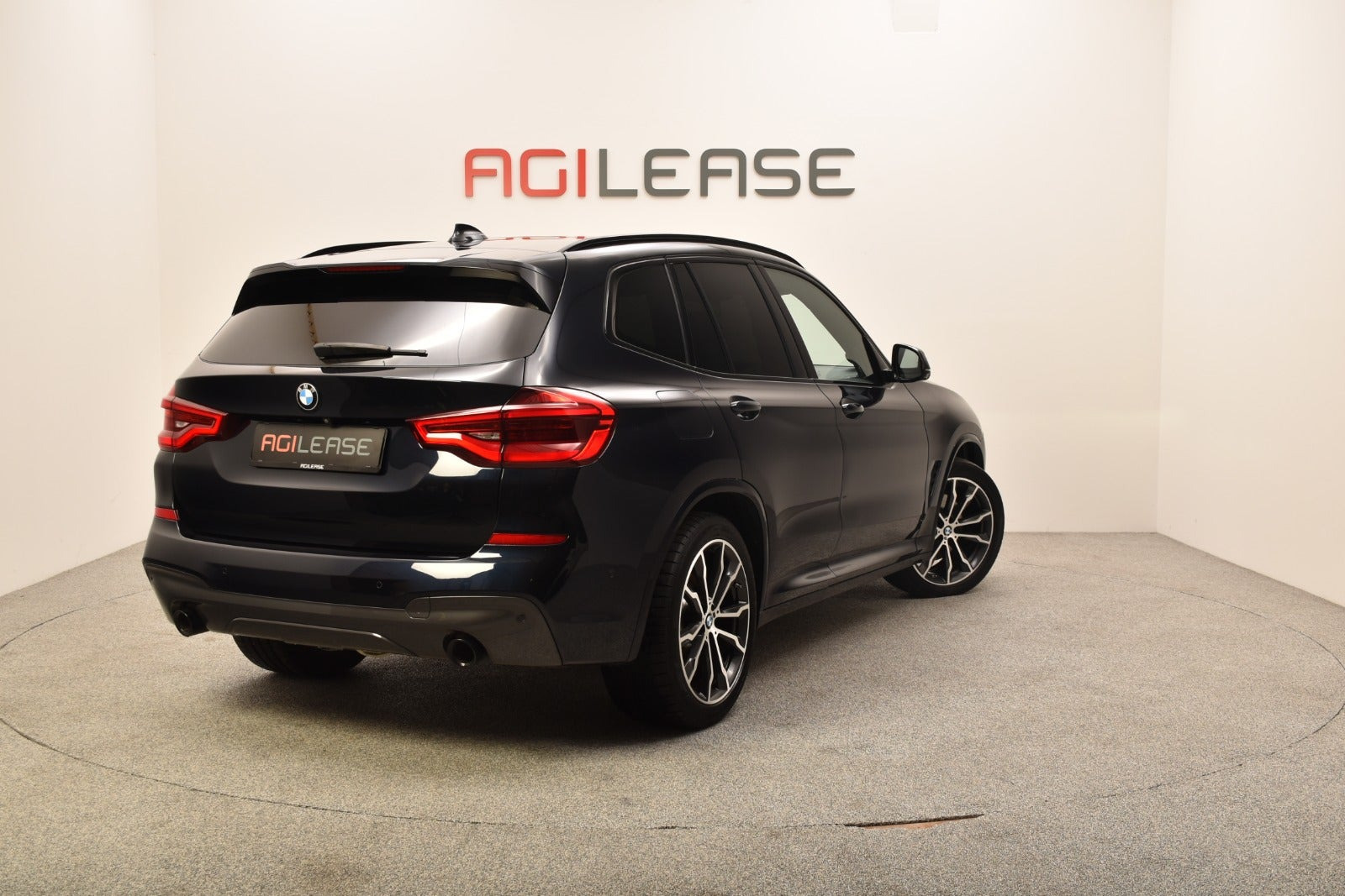Sort BMW X3 fra 2020