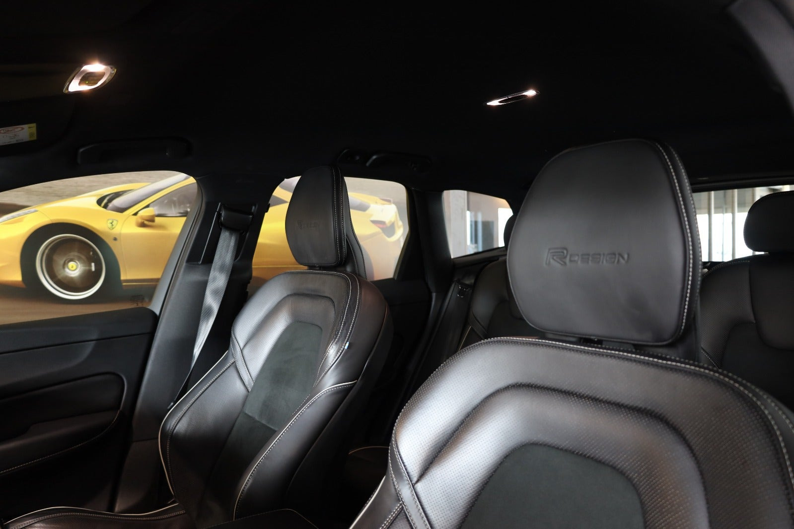 Sølv Volvo XC60 fra 2019