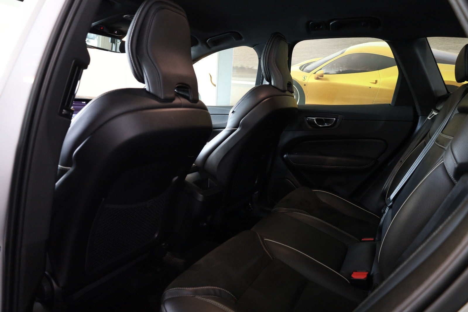 Sølv Volvo XC60 fra 2019