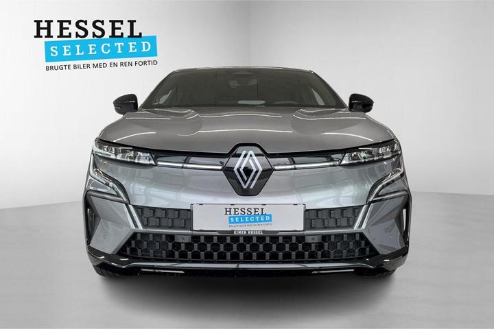Grå Renault Megane E-Tech fra 2025