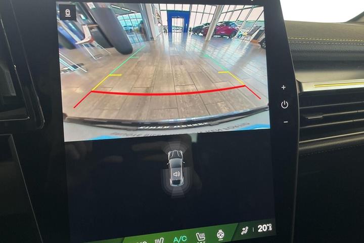 Grå Renault Megane E-Tech fra 2025