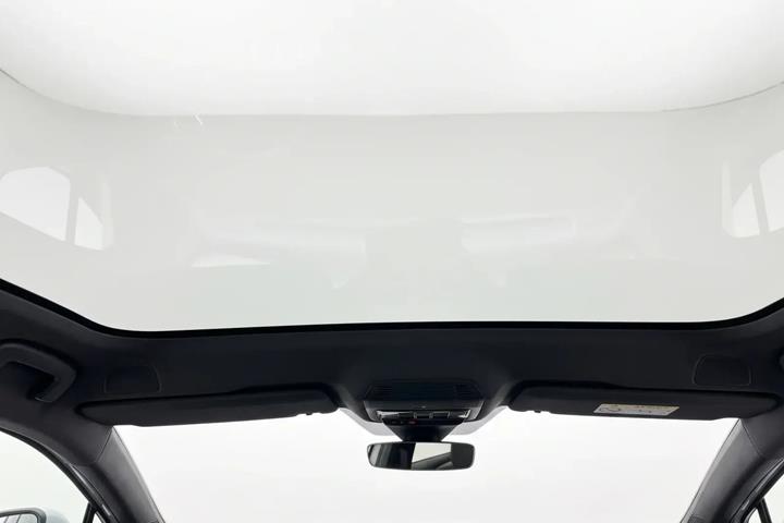 Hvid Xpeng G6 fra 2024