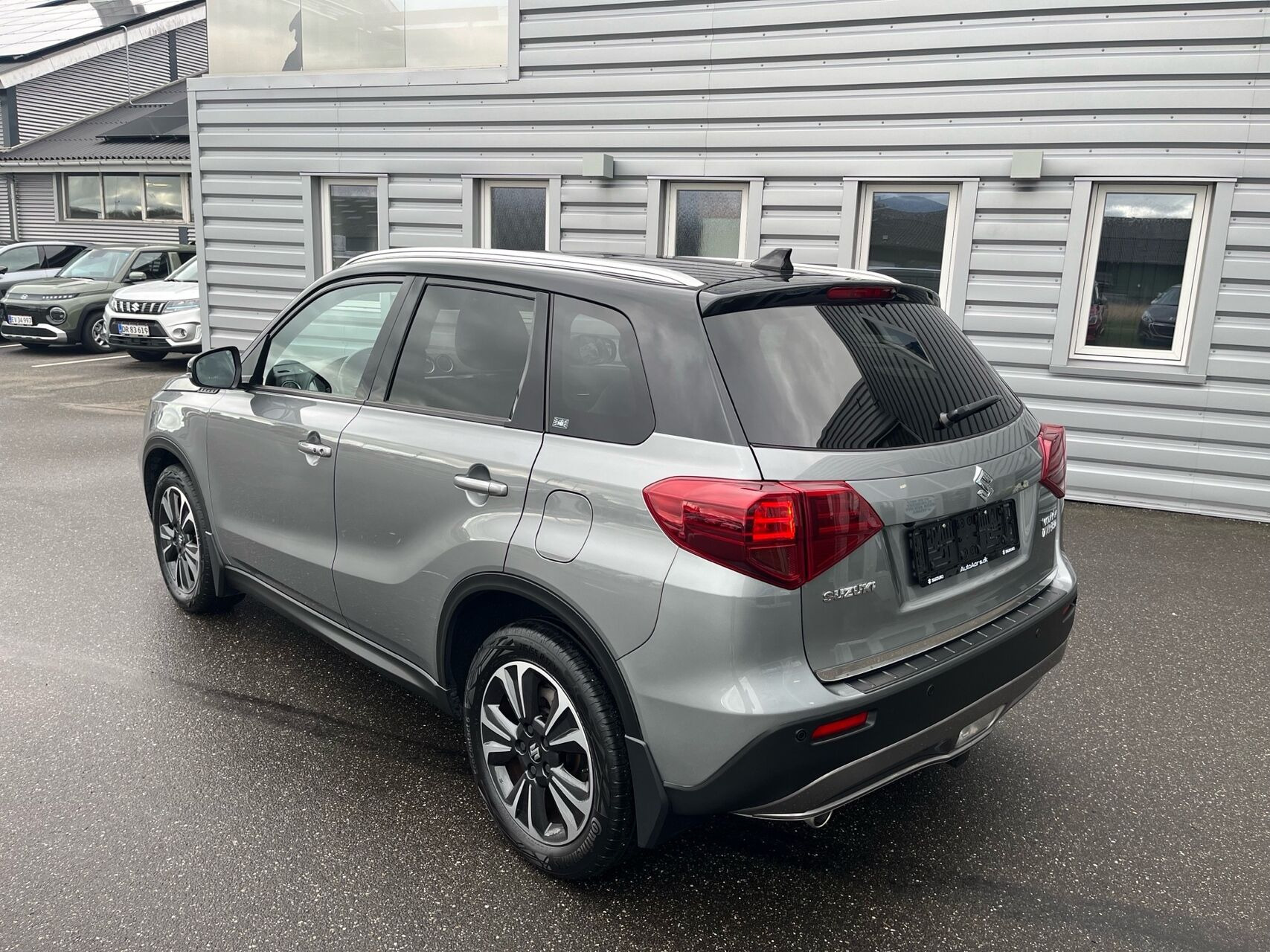 Sort Suzuki Vitara fra 2019