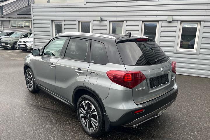 Sort Suzuki Vitara fra 2019
