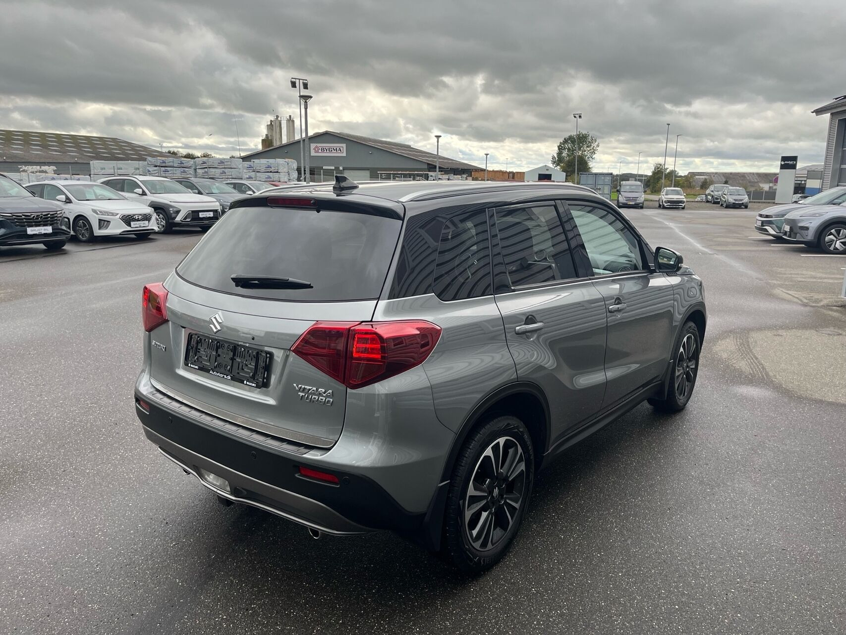 Sort Suzuki Vitara fra 2019