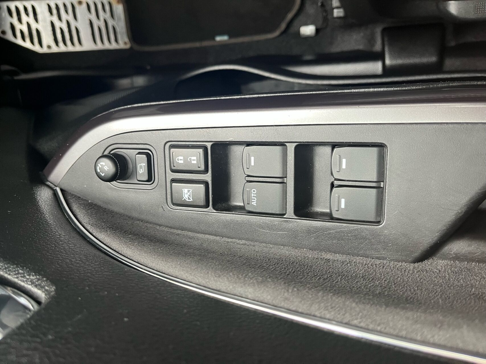 Sort Suzuki Vitara fra 2019