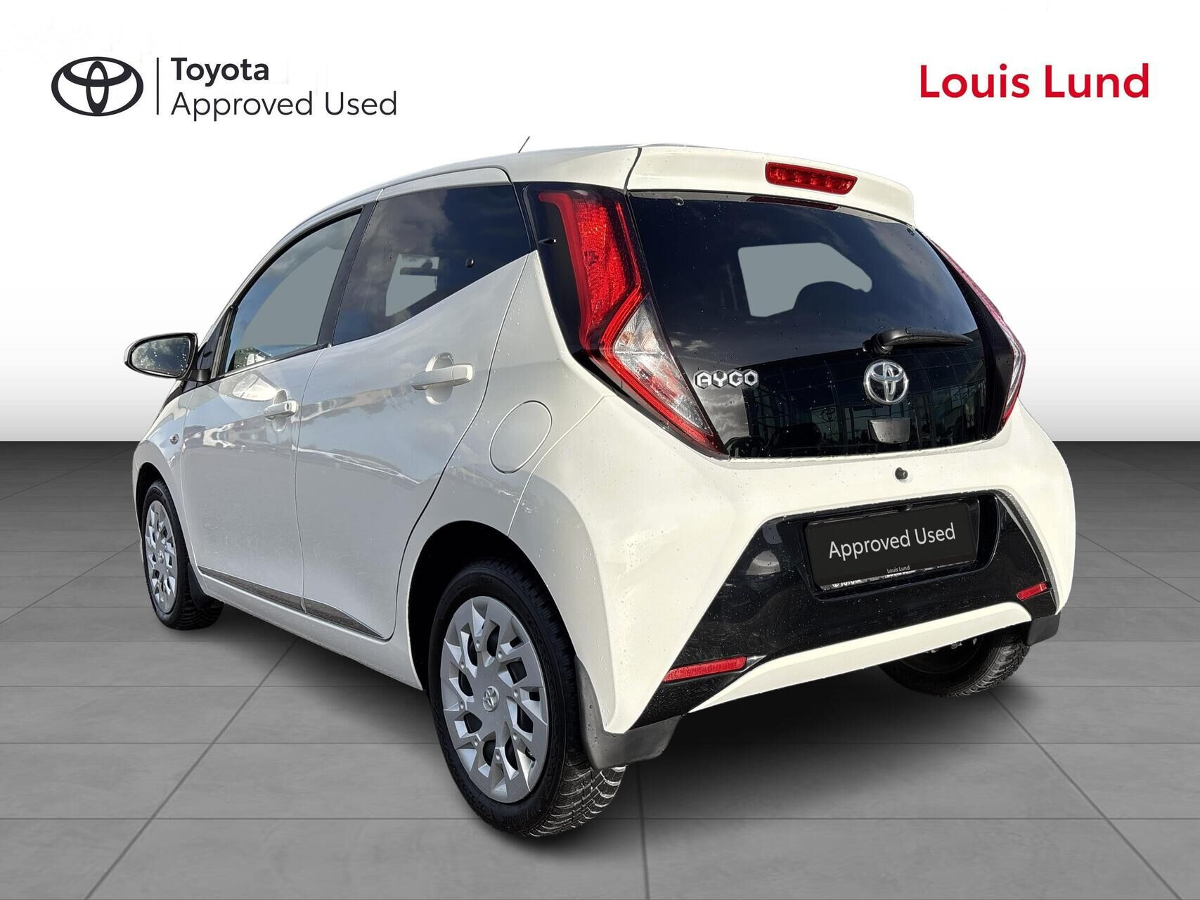 Hvid Toyota Aygo fra 2019