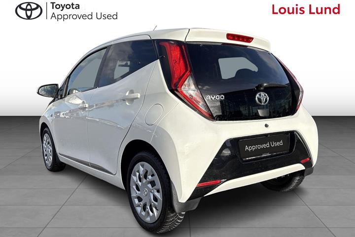 Hvid Toyota Aygo fra 2019