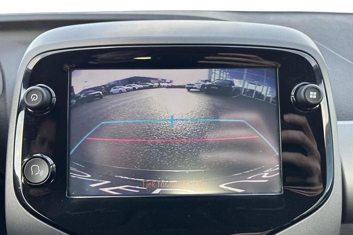 Hvid Toyota Aygo fra 2019