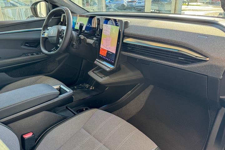 Hvid Renault Scénic fra 2026
