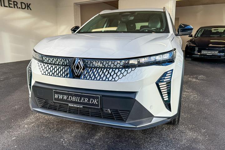 Hvid Renault Scénic fra 2026