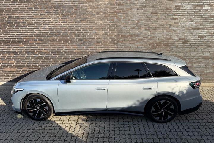 Sølv VW ID.7 fra 2024