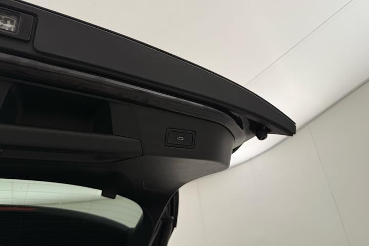 Grå VW ID.4 fra 2022