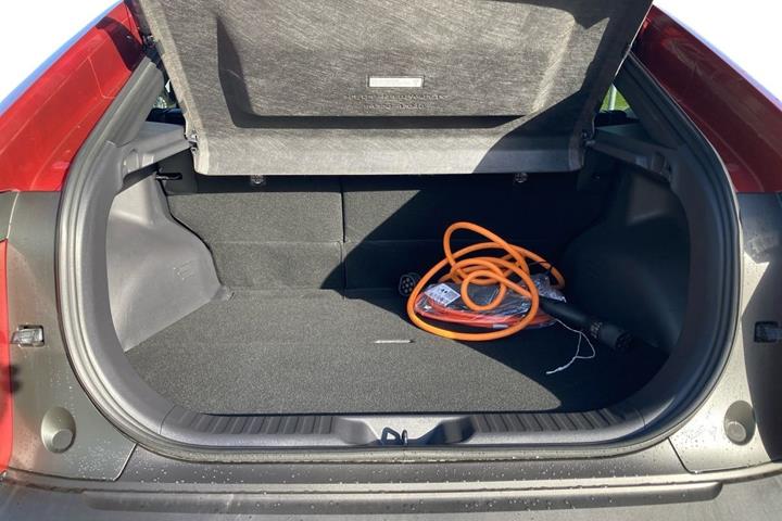 undefined Toyota C-HR+ fra 2026
