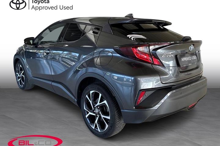 Grå Toyota C-HR fra 2021