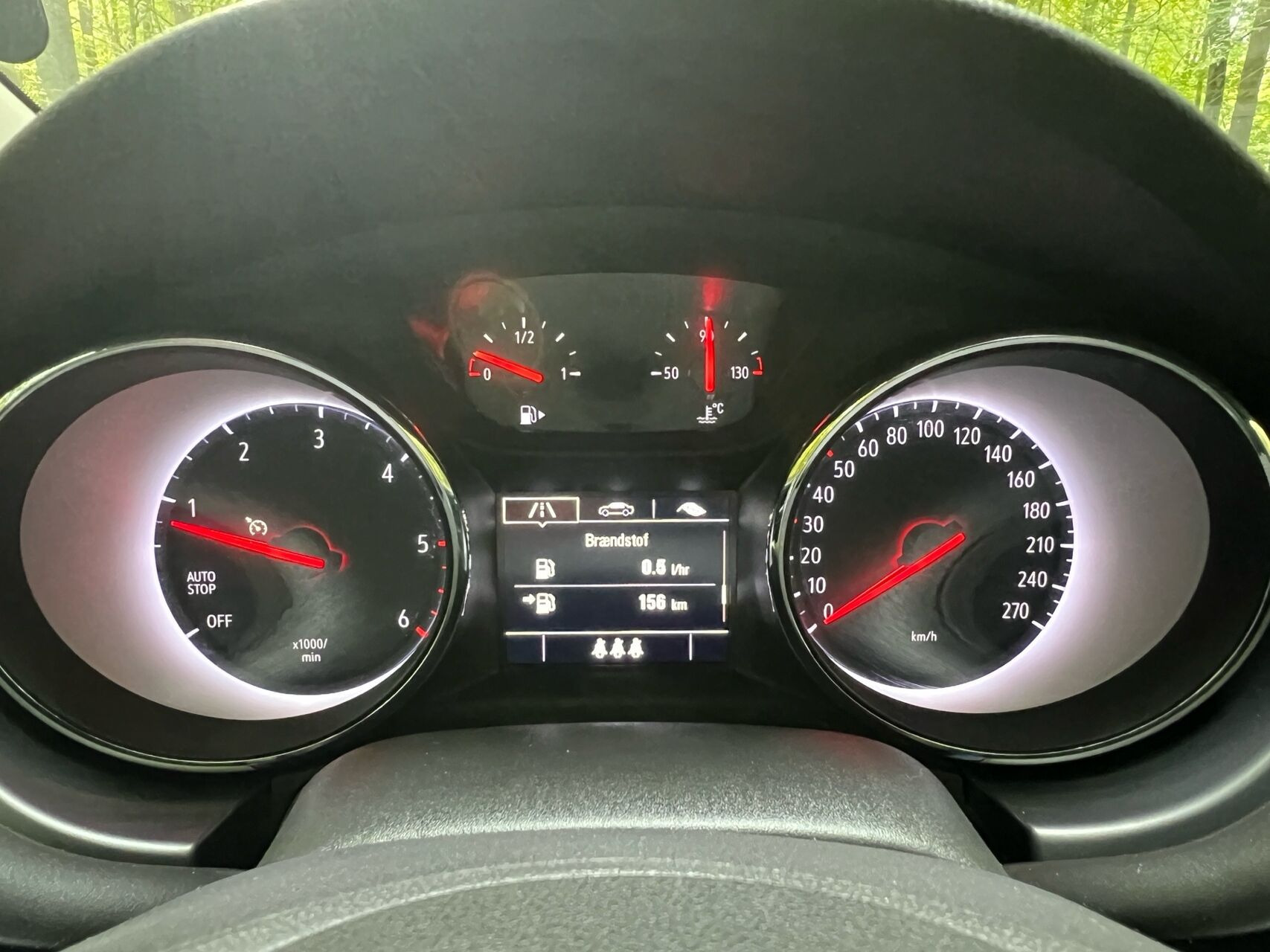 Sølv Opel Astra fra 2019