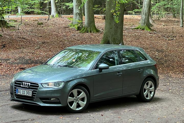 Grå Audi A3 fra 2013