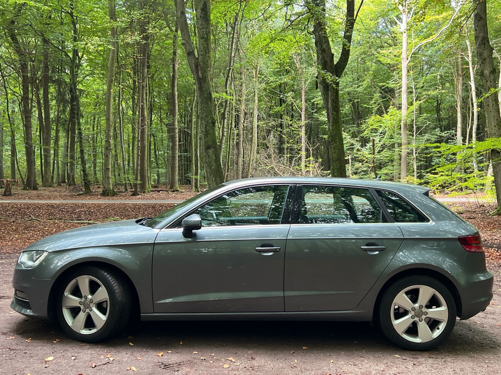Grå Audi A3 fra 2013