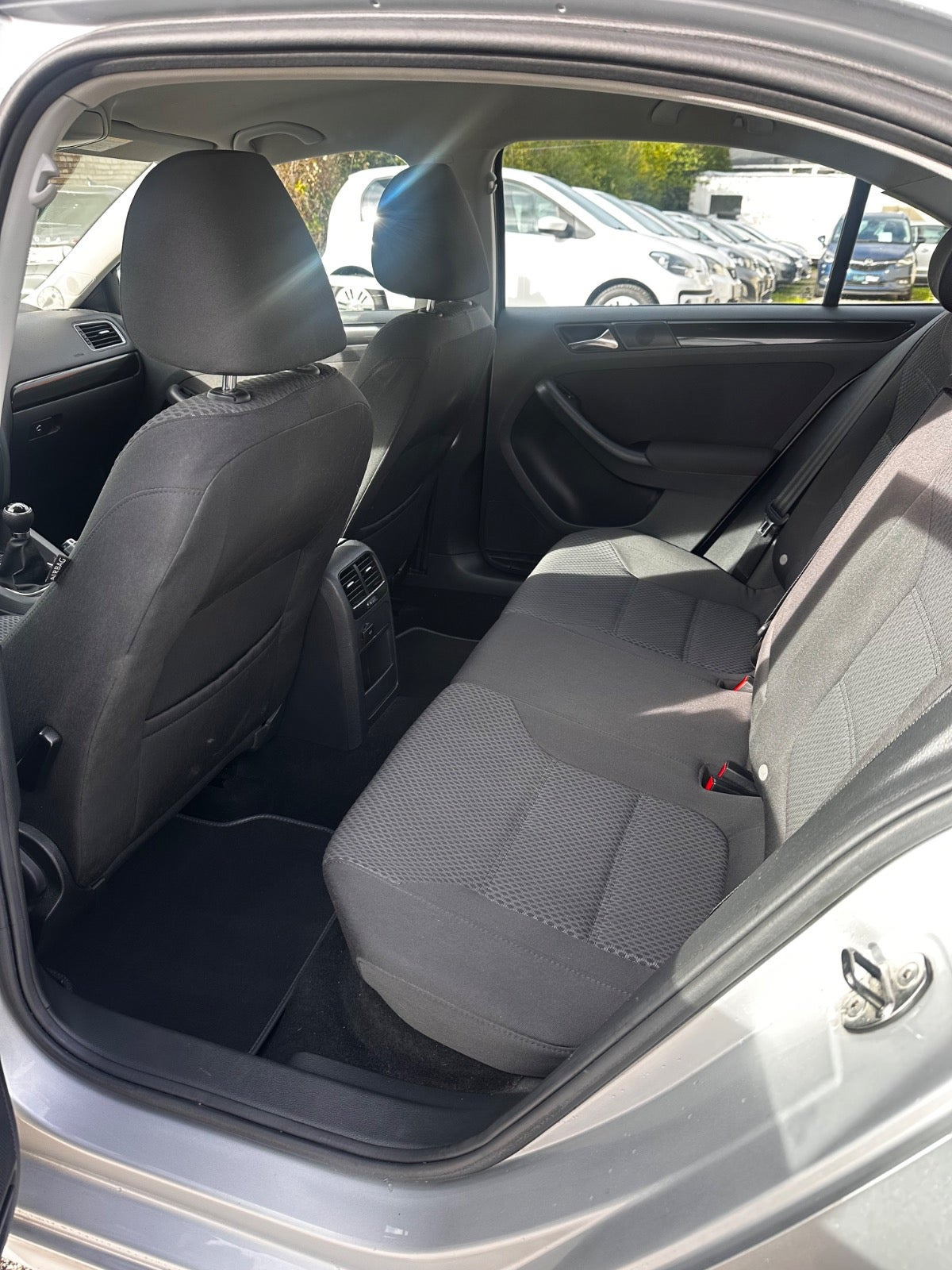 Sølv VW Jetta fra 2011