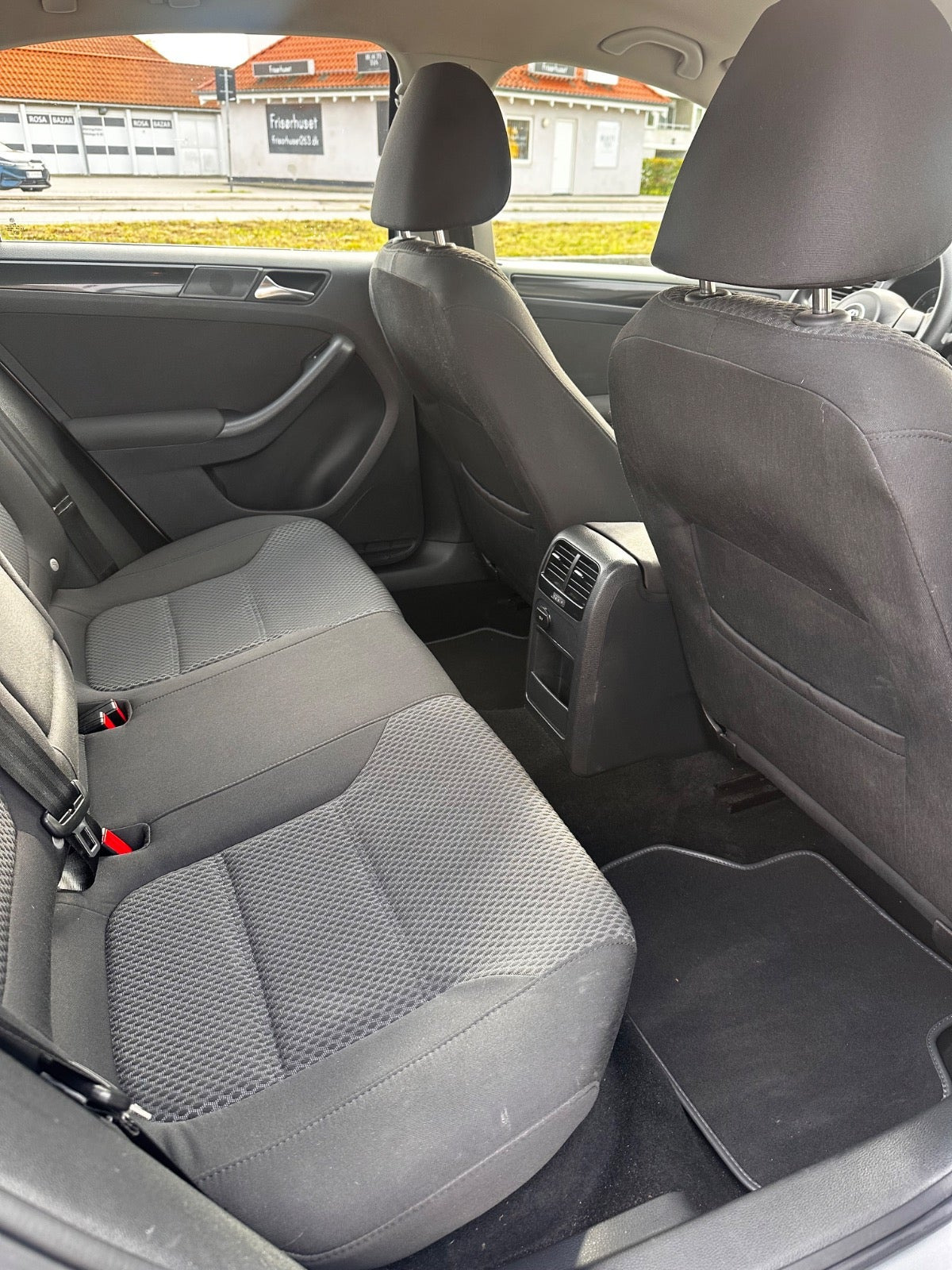 Sølv VW Jetta fra 2011