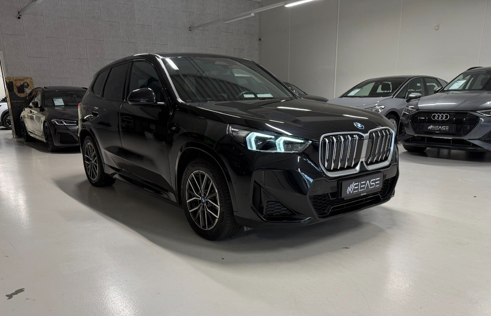 Sort BMW iX1 fra 2023
