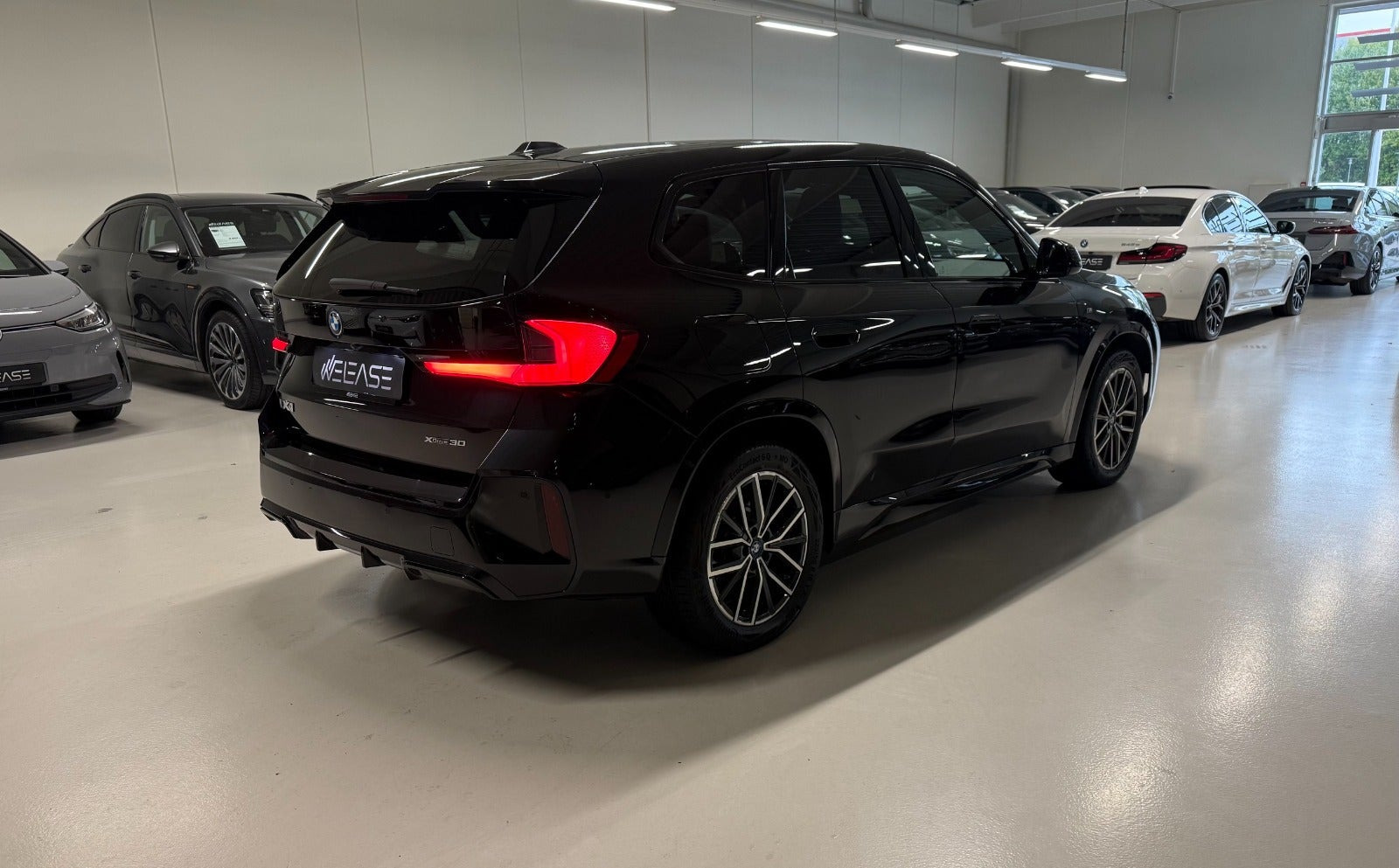 Sort BMW iX1 fra 2023