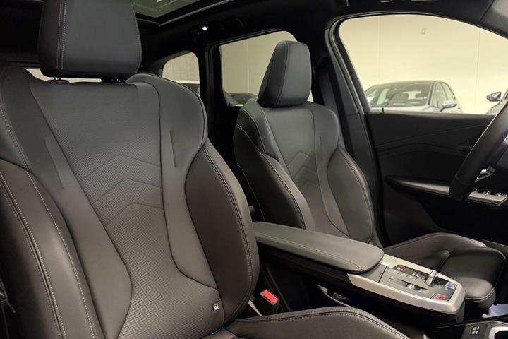 Sort BMW iX1 fra 2023