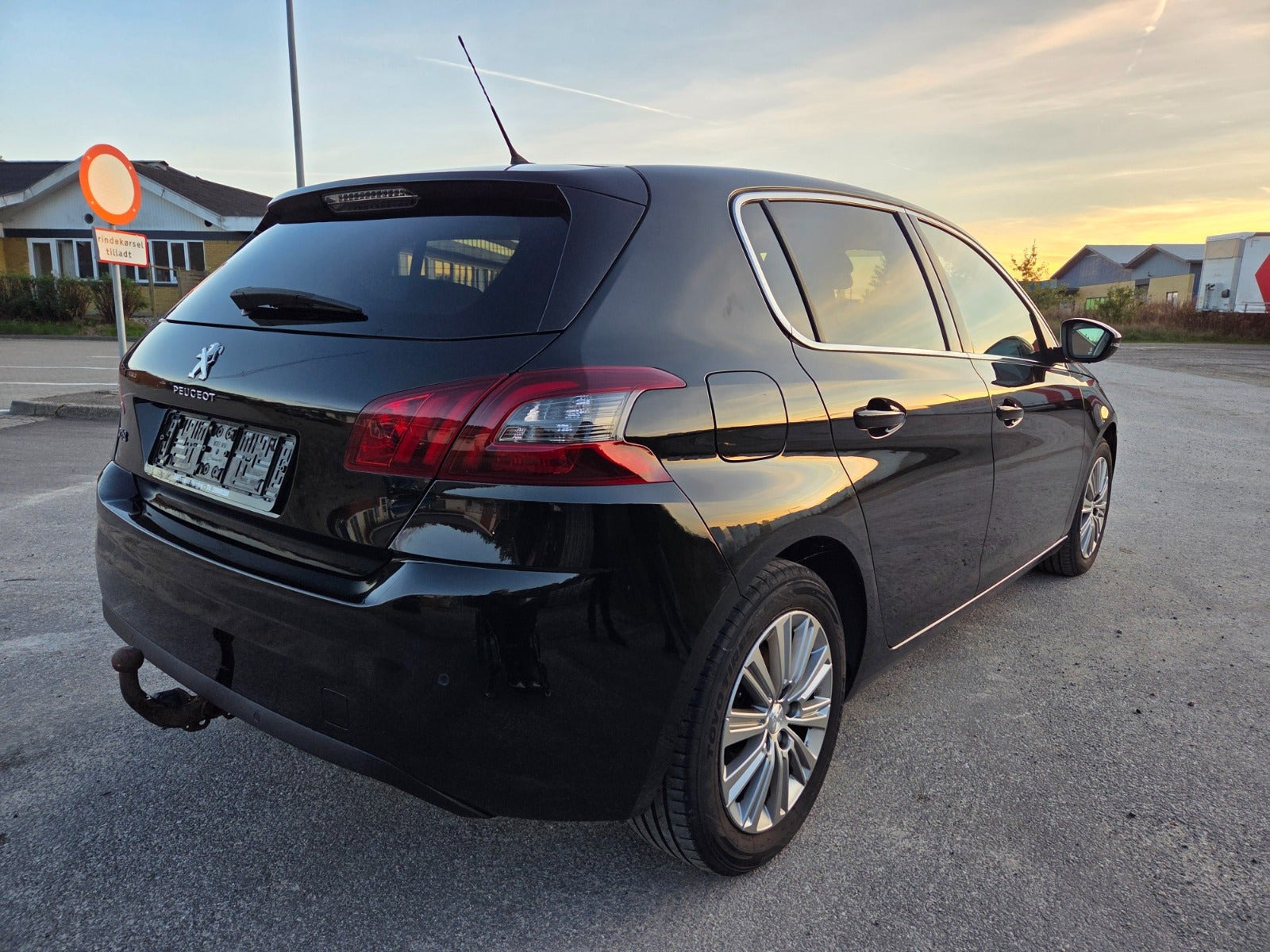Sort Peugeot 308 fra 2020