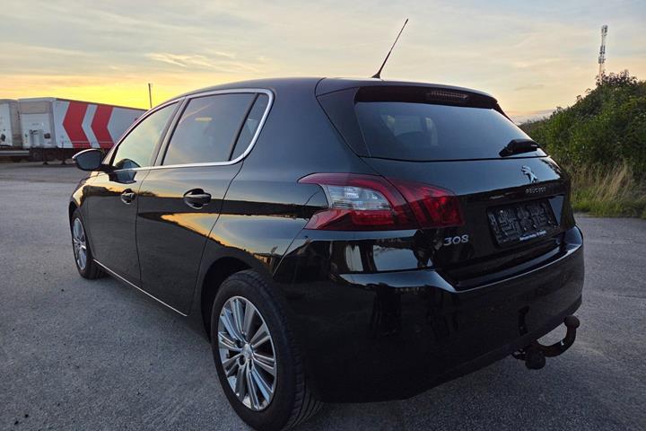 Sort Peugeot 308 fra 2020