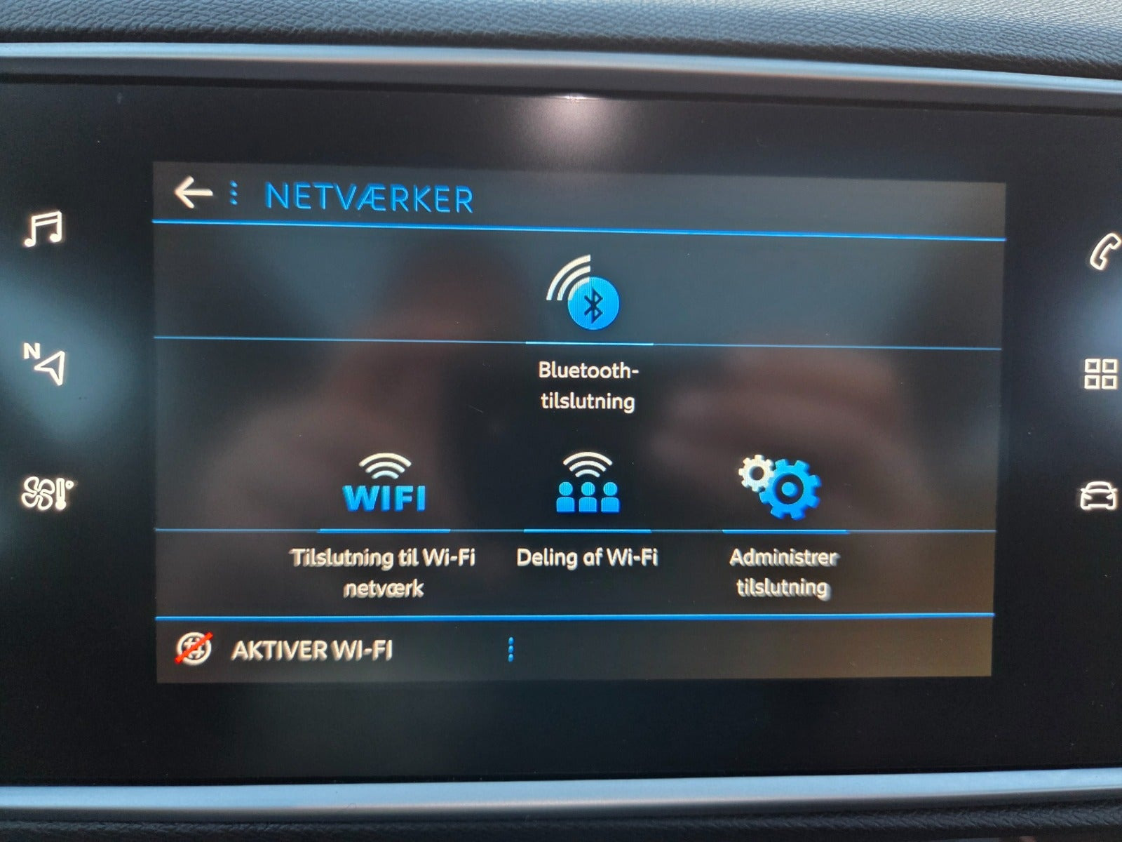 Sort Peugeot 308 fra 2020