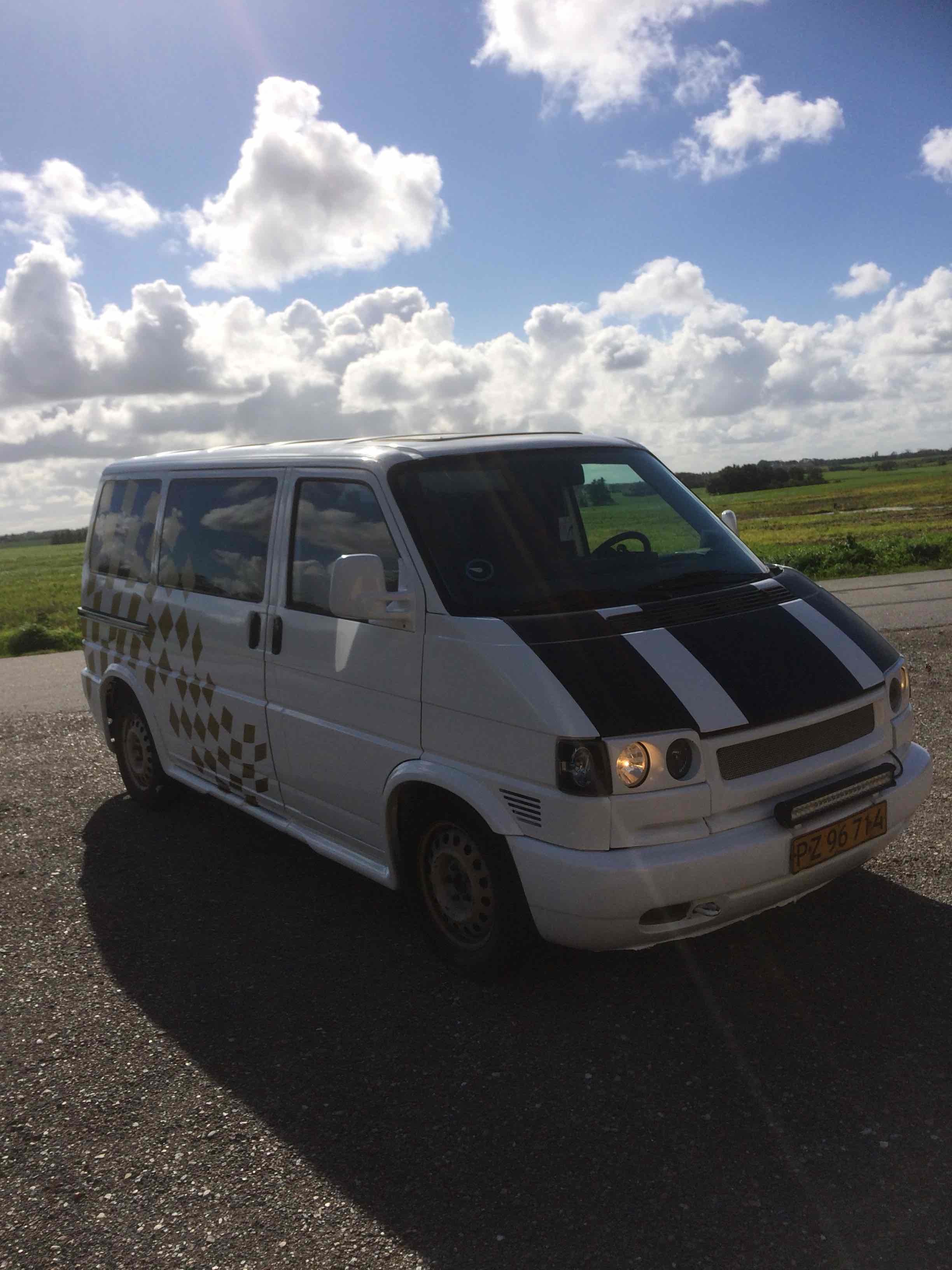 Hvid VW T4 fra 1997