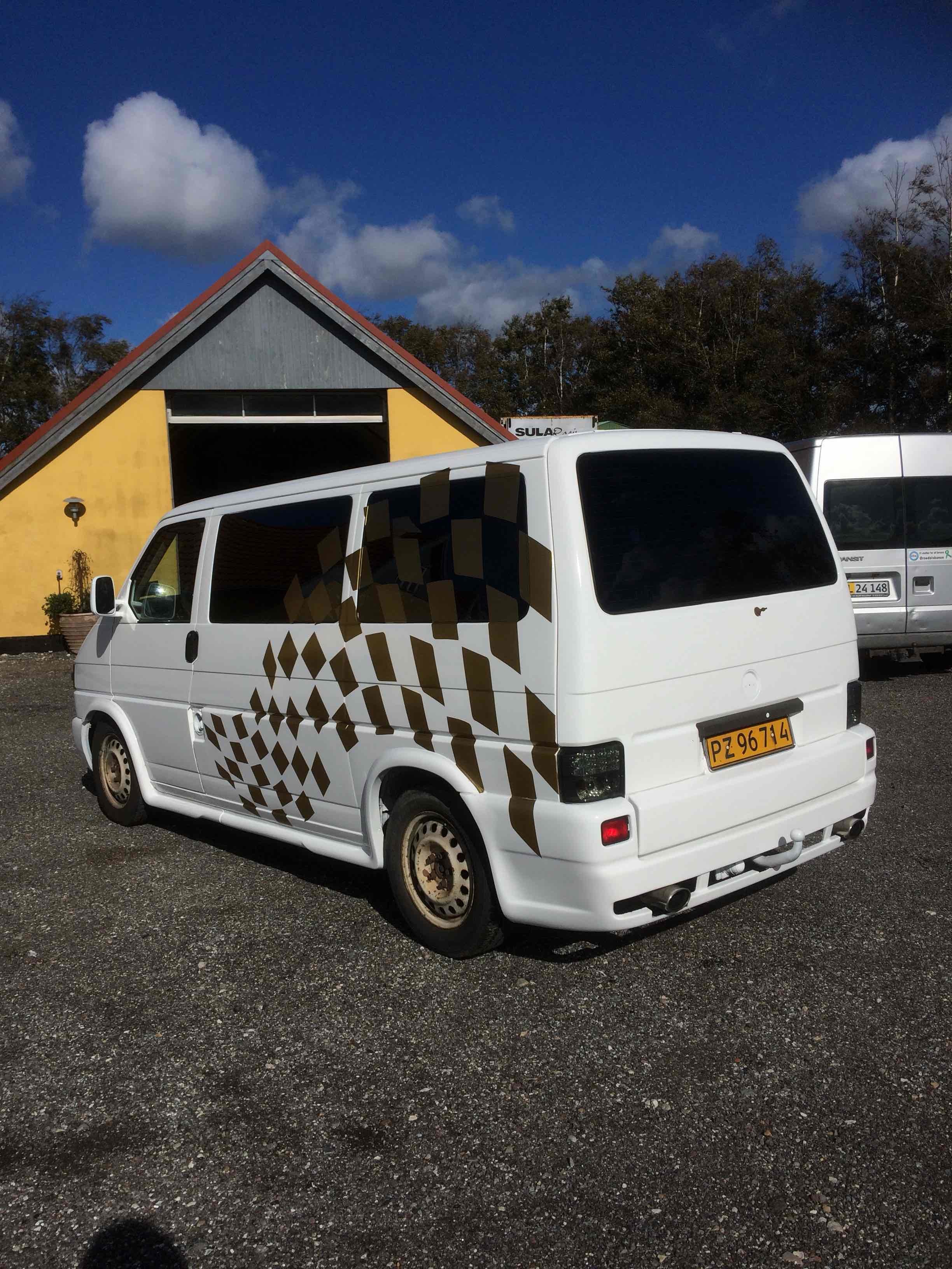 Hvid VW T4 fra 1997