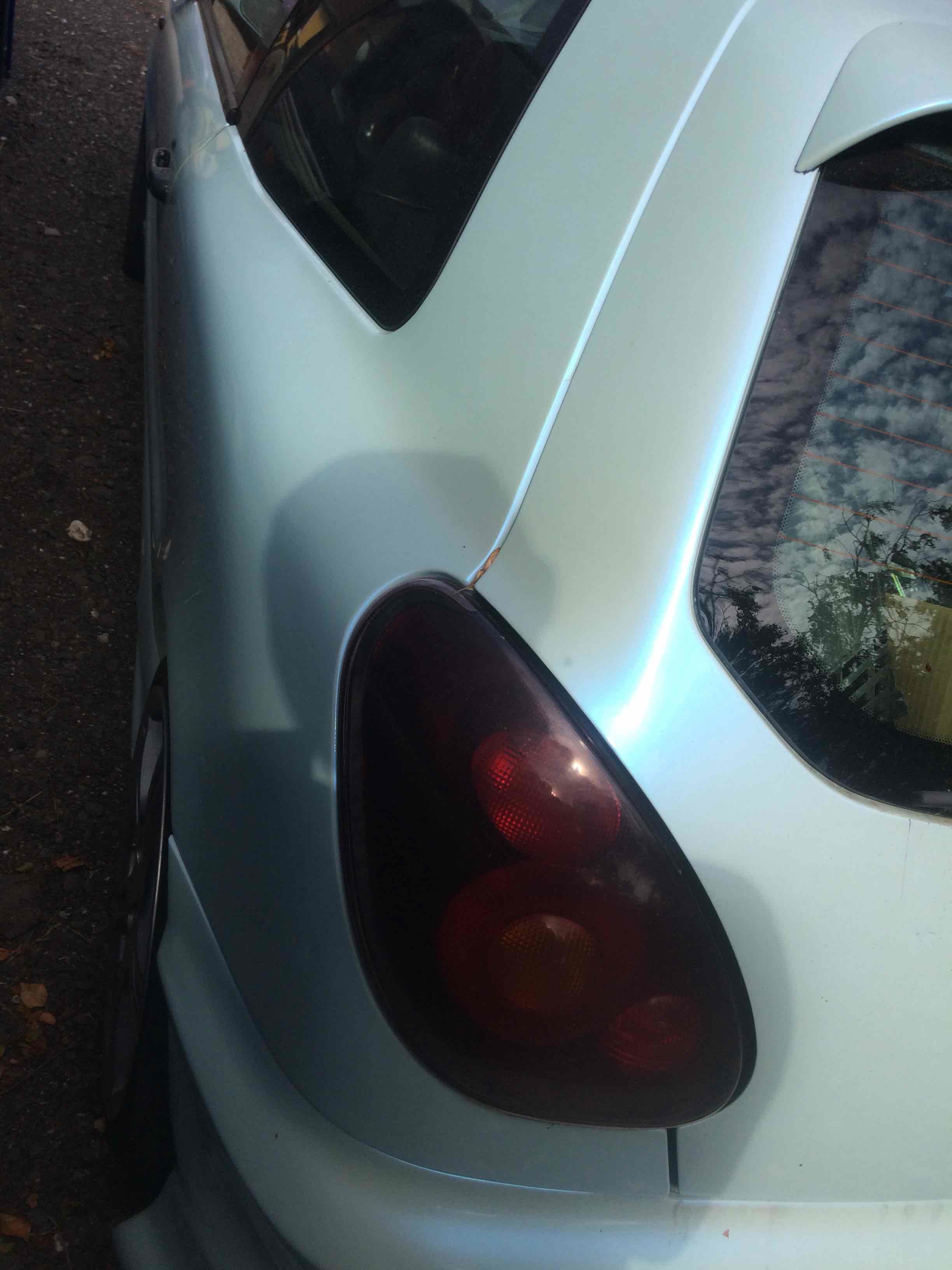 Blå Fiat Bravo fra 1996