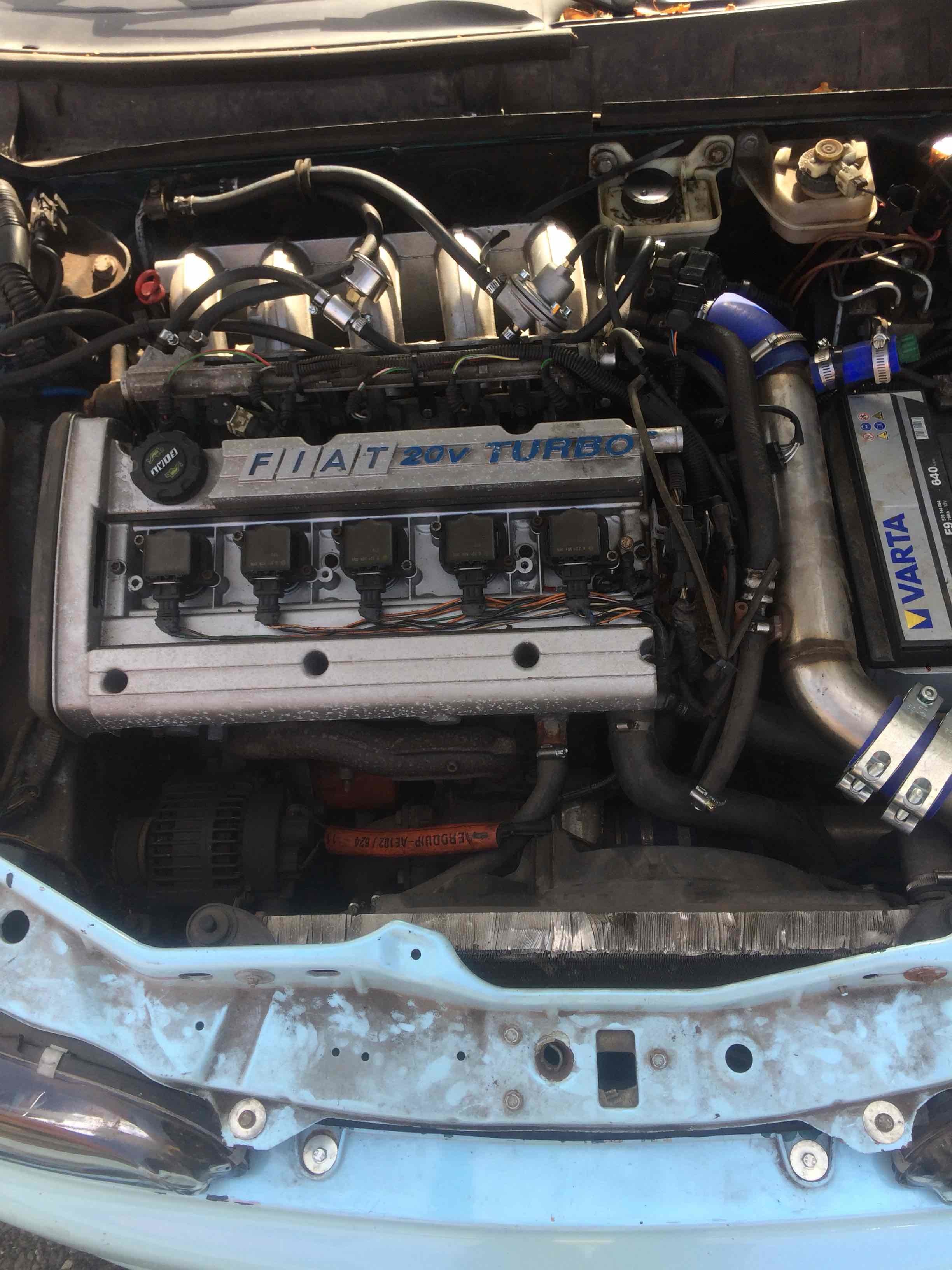 Blå Fiat Bravo fra 1996