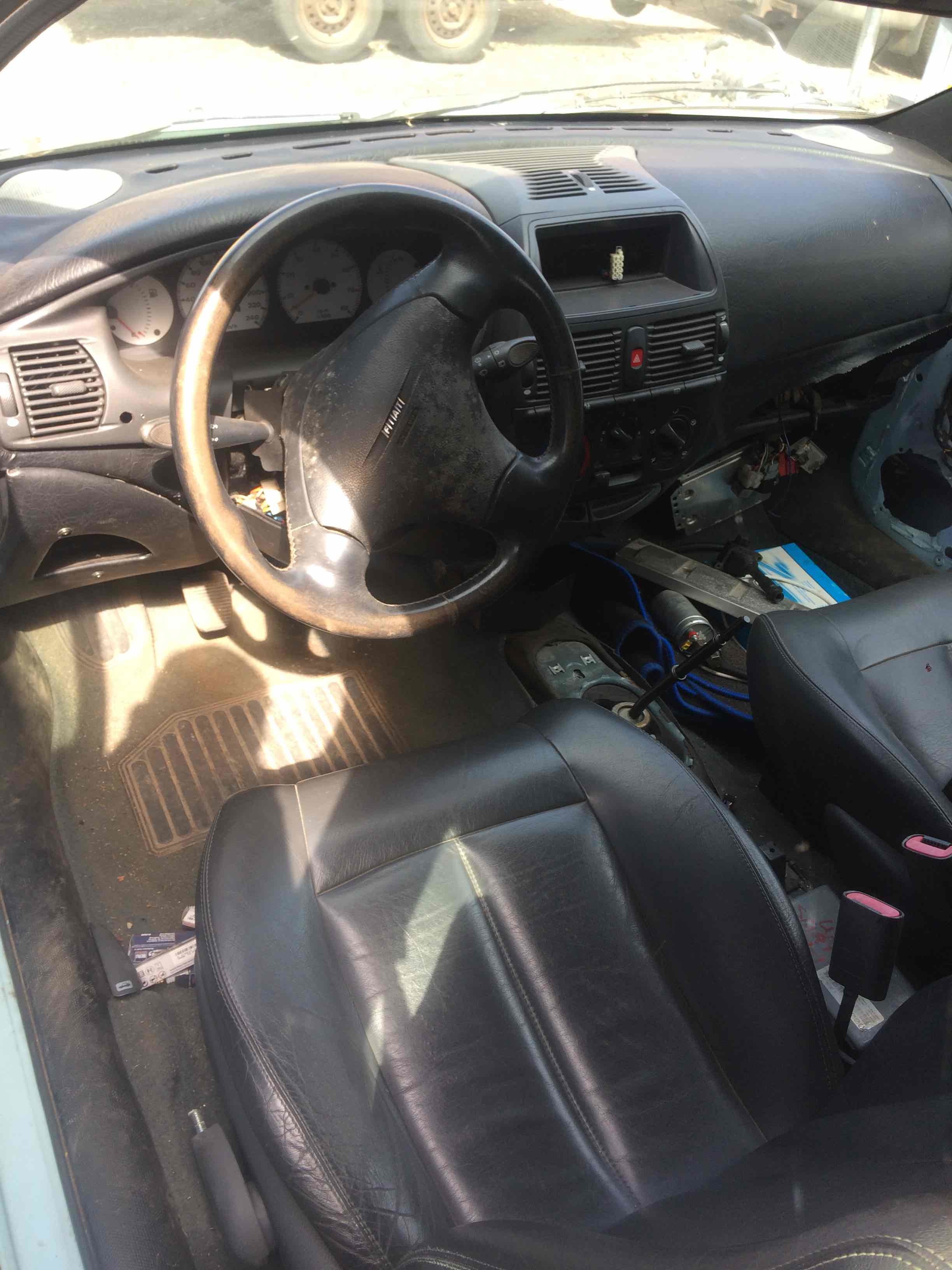 Blå Fiat Bravo fra 1996