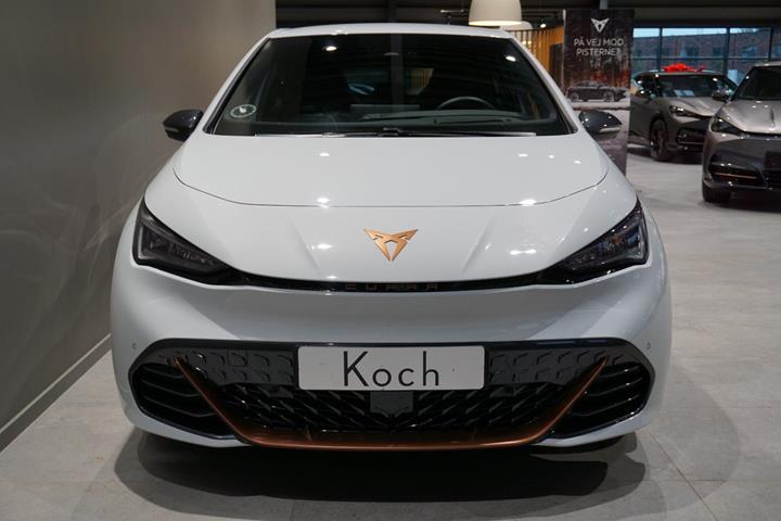 Hvid Cupra Born fra 2026