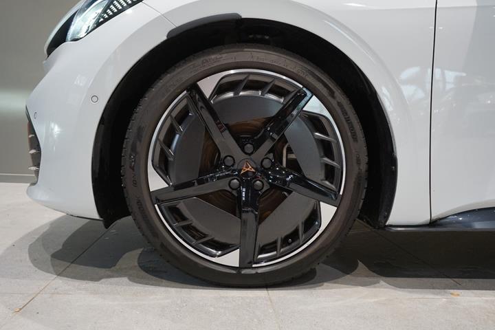 Hvid Cupra Born fra 2026