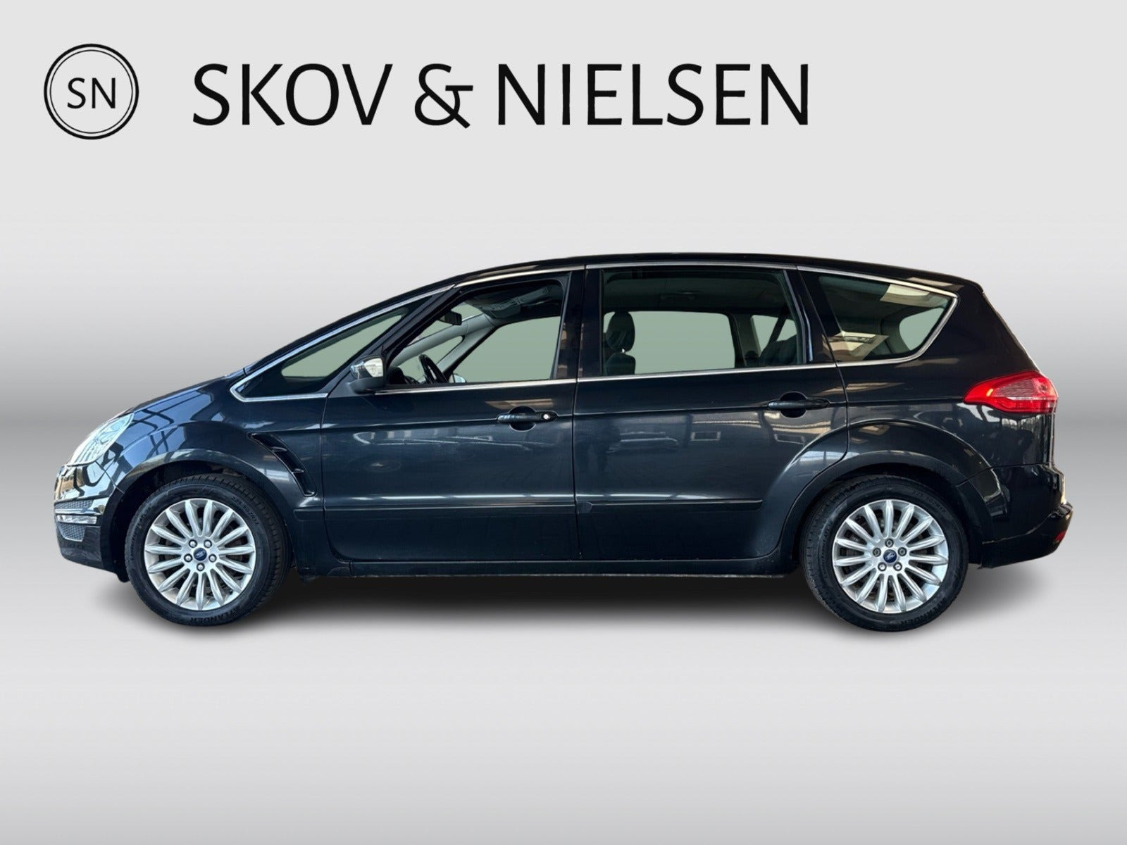 Sort Ford S-MAX fra 2010