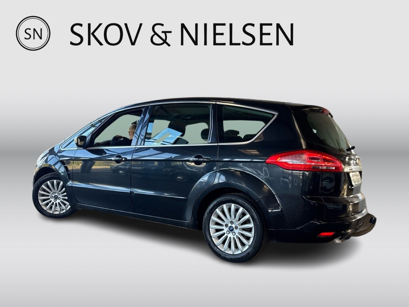 Sort Ford S-MAX fra 2010