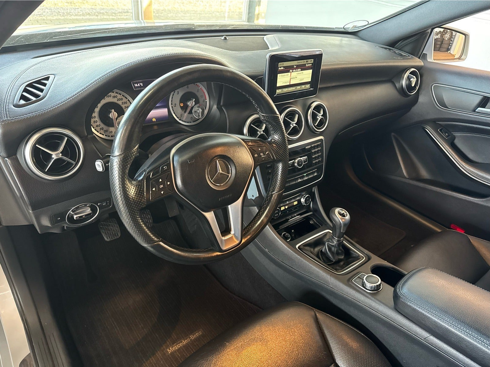 undefined Mercedes A200 fra 2015