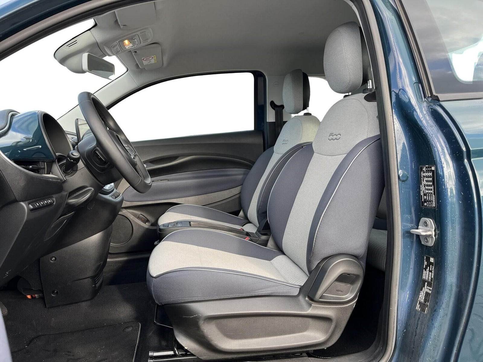 Grøn Fiat 500e fra 2022