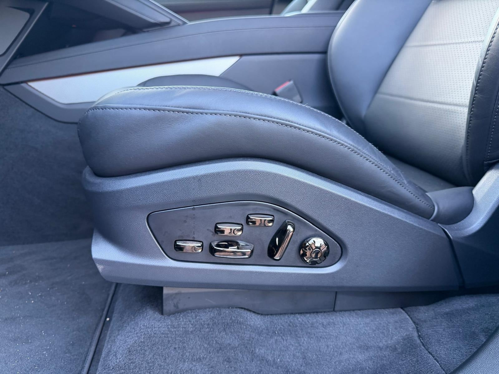 Sort Porsche Cayenne fra 2026